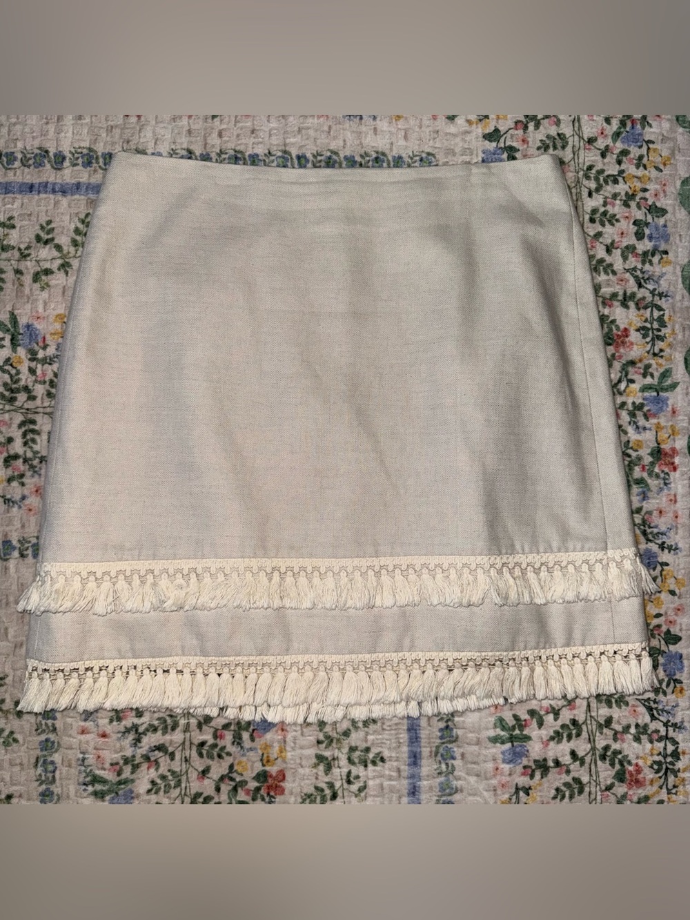 LOFT Women’s Cream Fringe Trim Mini Skirt Size 6